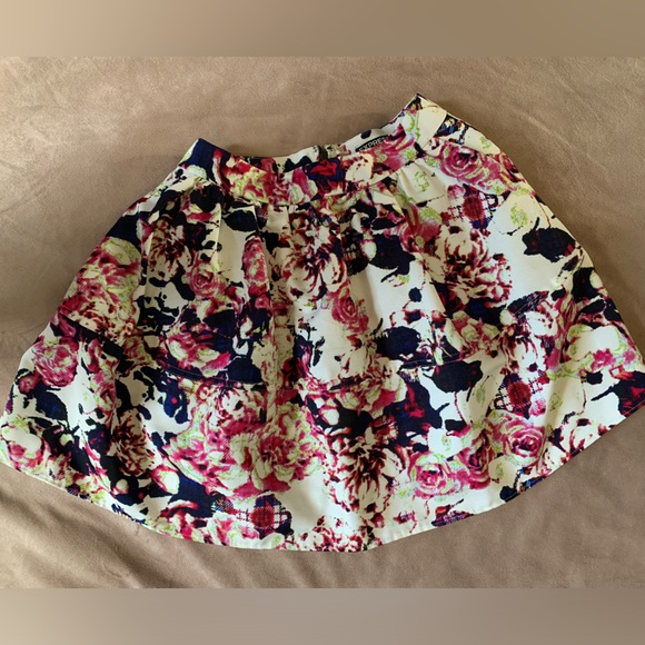 EUC Express Floral Women's Skirt Size 4 - Picture 1 of 6